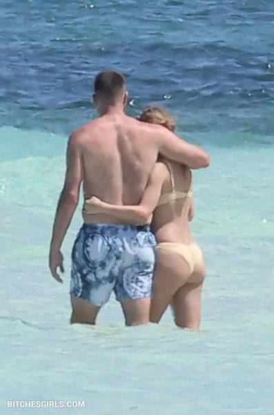 Taylor Swift Nude Celebrities - Taylorswift Celebrities Leaked Nude Photos on galpictures.com
